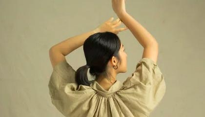 爱游戏下载_ 未来电竞赛事的展望：科技与人文的结合，电竞游戏和未来战争