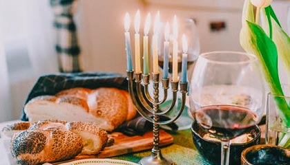 爱游戏下载_ 未来电竞的技术趋势：AI与数据驱动的革命，爱游戏ag