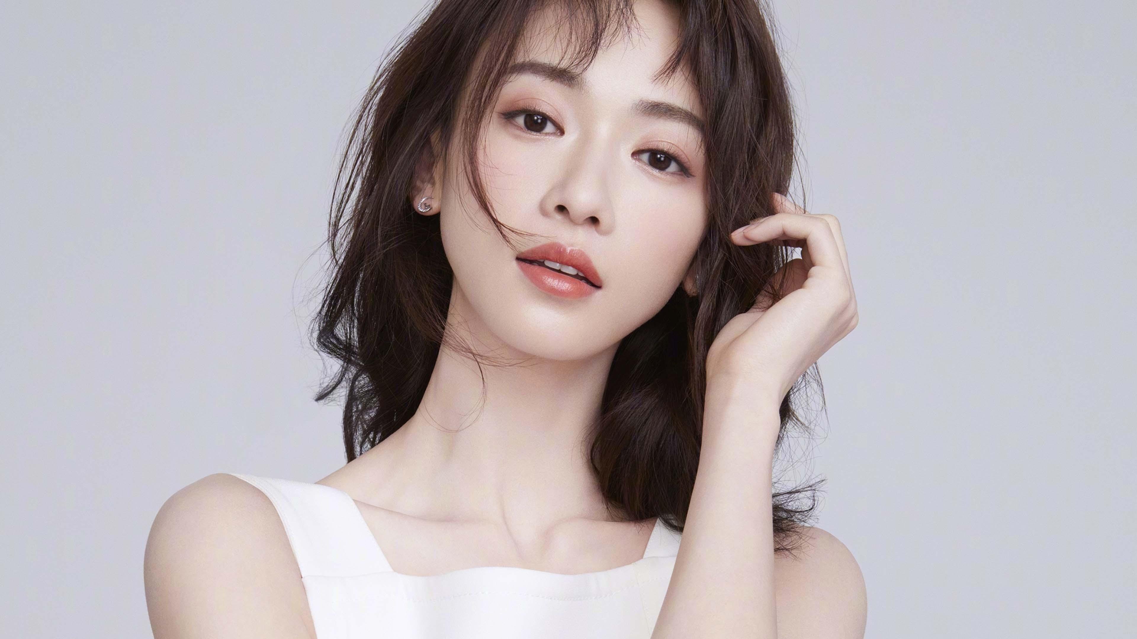 英超球队基于AI错误预测模型制定比赛期轮换策略，英超各轮裁判安排